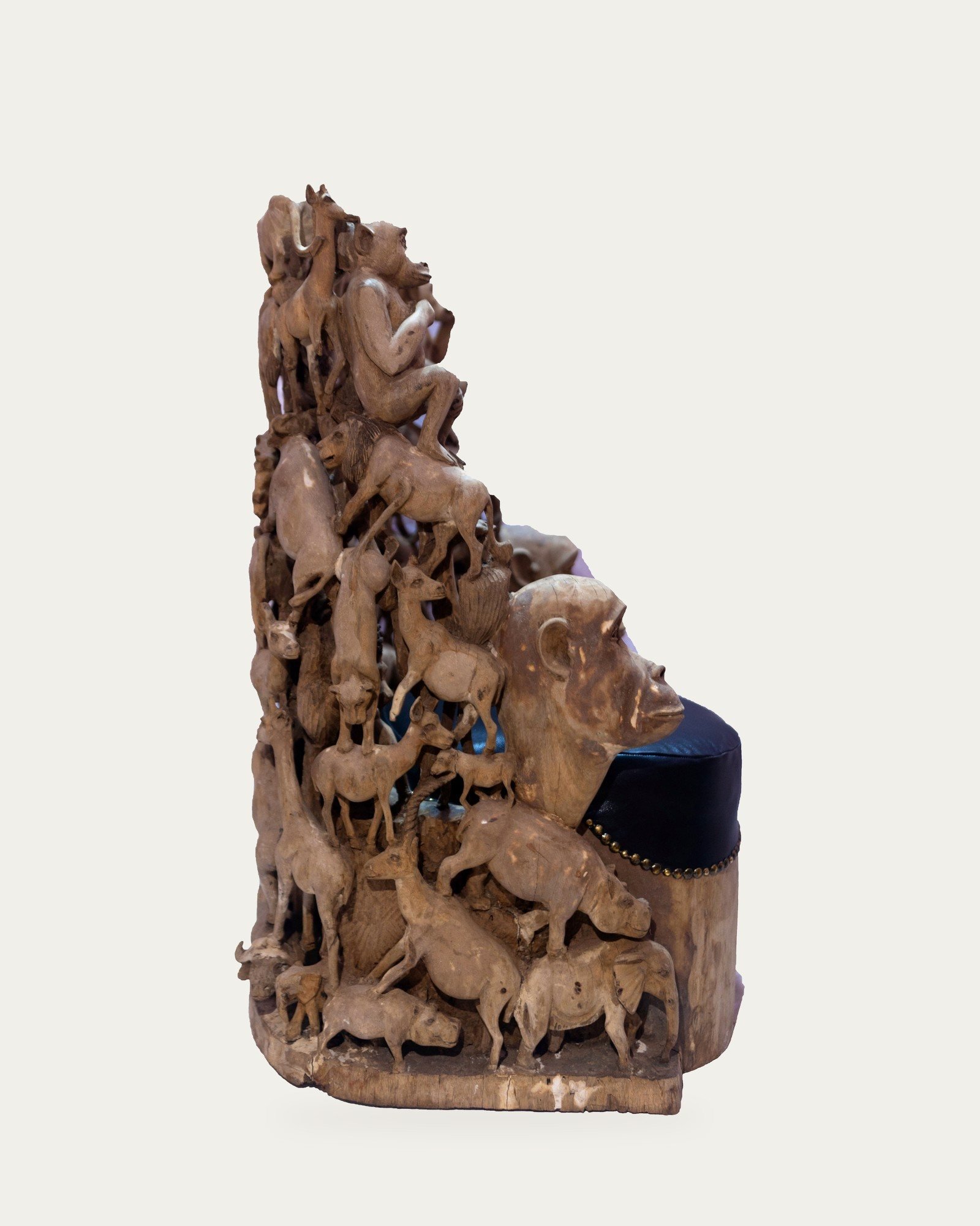 Gorilla Wildlife Throne, hand-carved throne, Museum Private